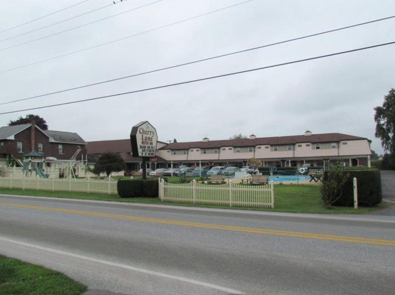 Cherry Lane Motor Inn Amish Country Ronks Exteriér fotografie