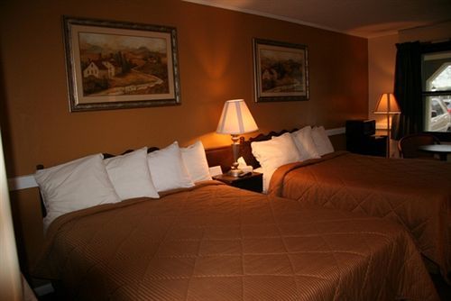 Cherry Lane Motor Inn Amish Country Ronks Exteriér fotografie